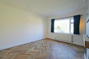 Living Room- click for photo gallery